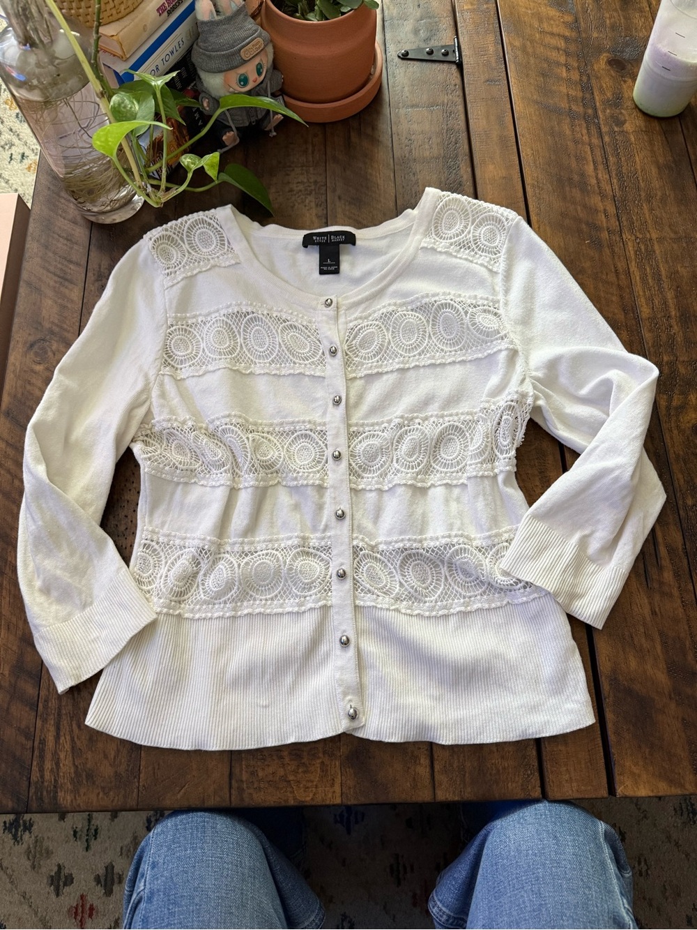 Sz L White House Black Market White Crochet-Trim Silver Tone Button Cardigan